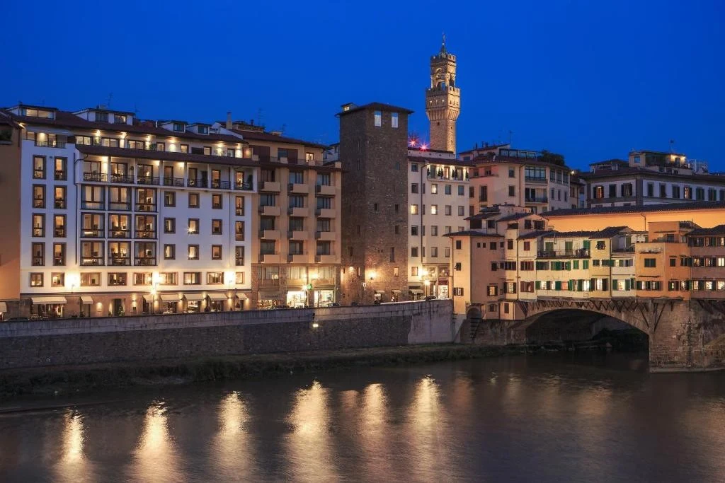 Portrait Firenze — Lungarno Collection