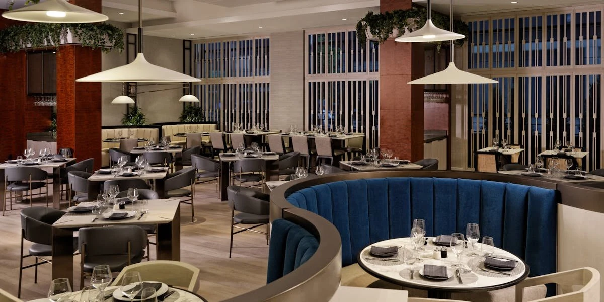 Edge Restaurant & Bar