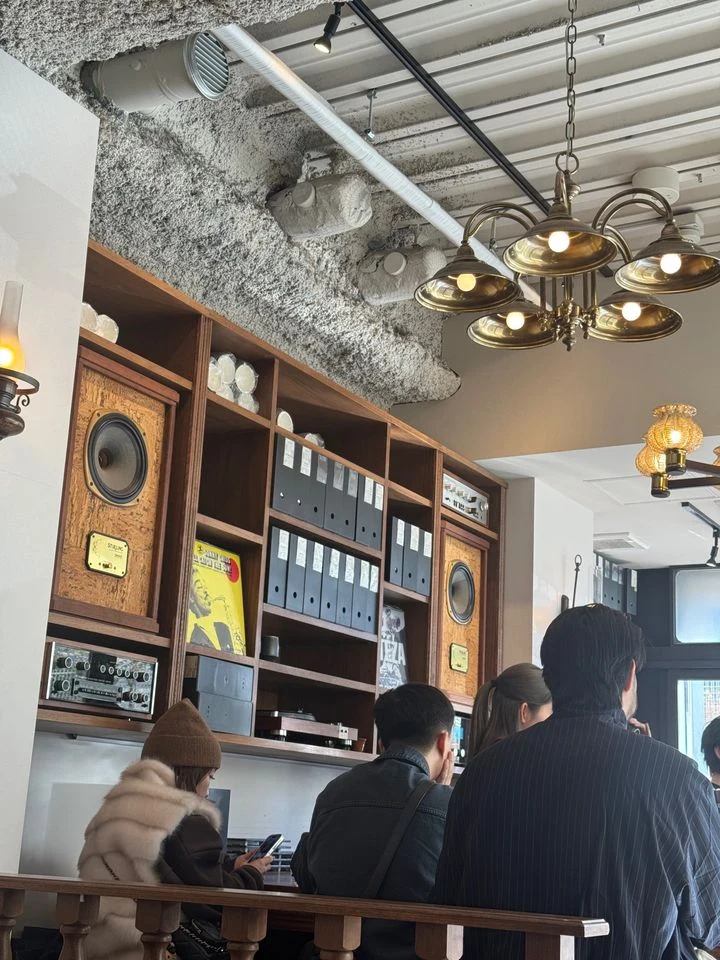 Glitch Coffee & Roasters
