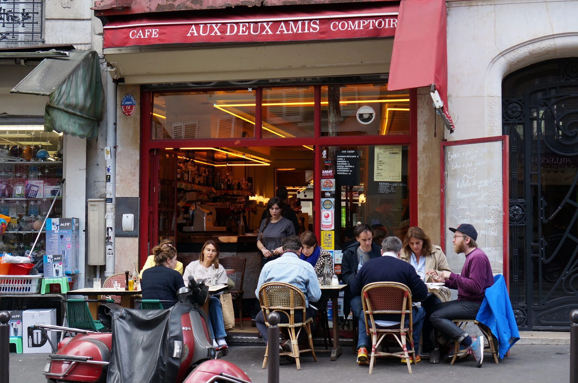 Aux Deux Amis