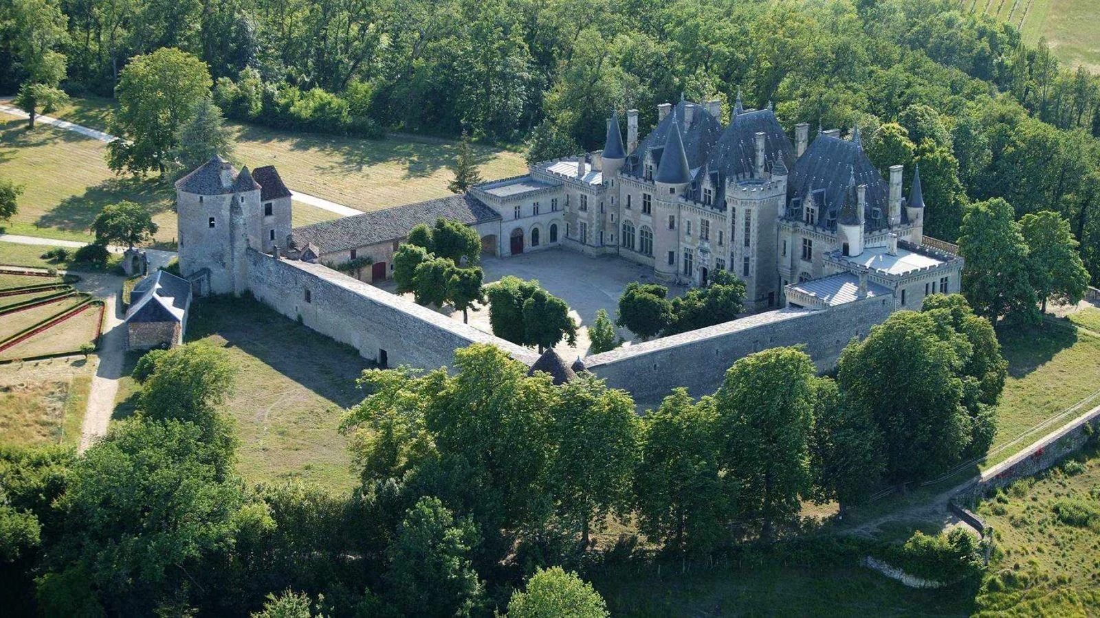 Chateau d'Arce