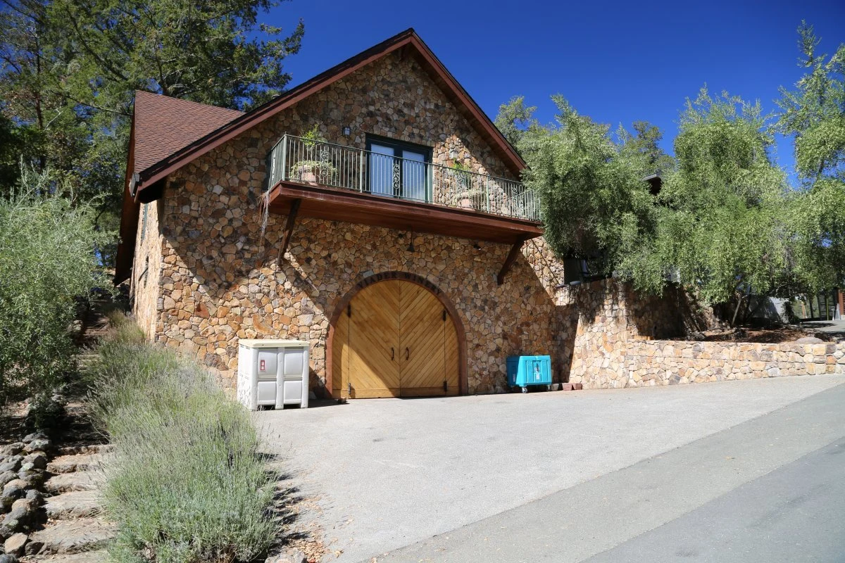 Viader Vineyards & Winery
