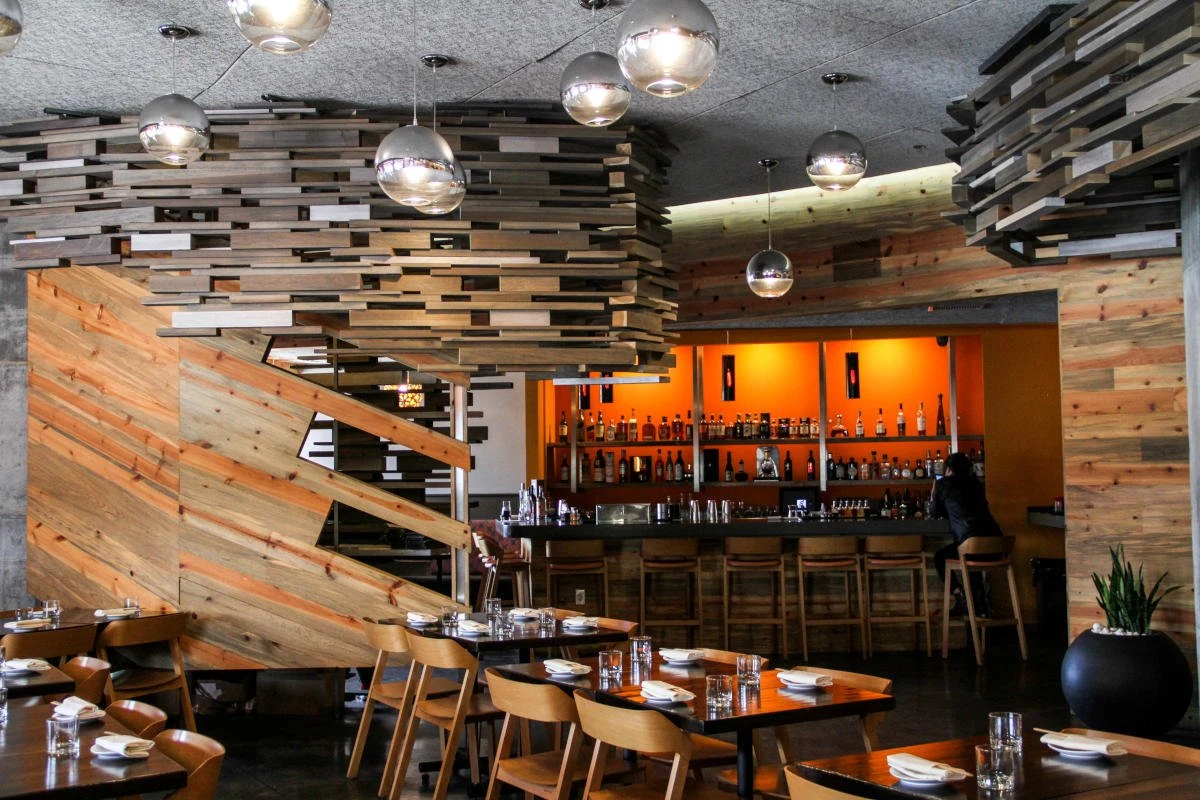 Eight Sushi Lounge