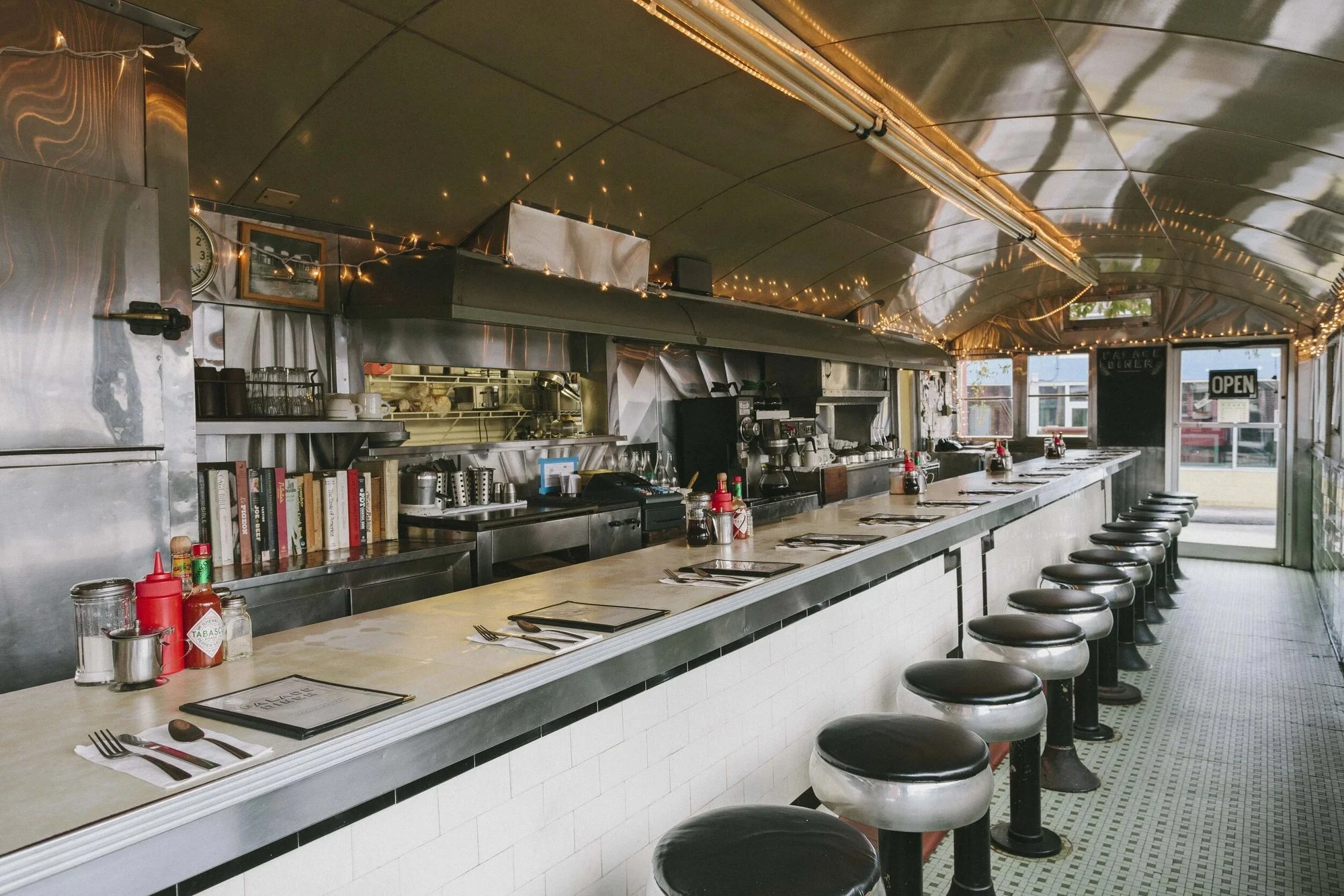 Palace Diner