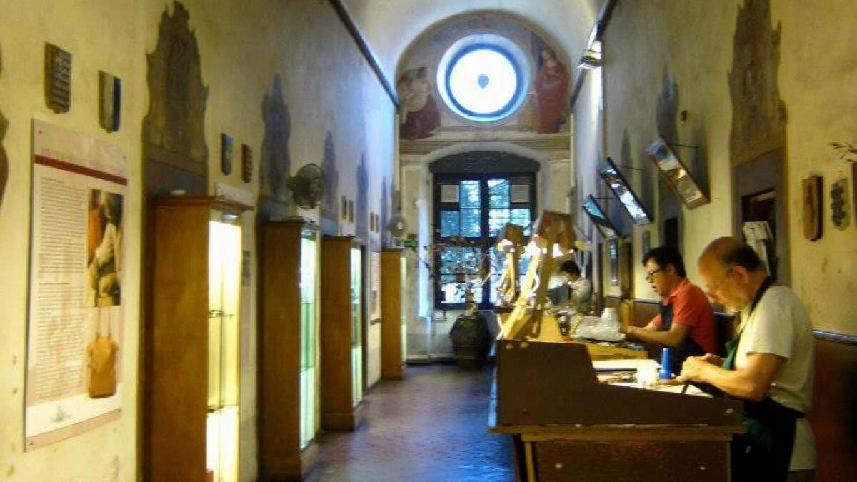 Florence Craft in Person: How to Get In and What You'll See at Scuola del Cuoio, Stefano Bemer, and Liverano & Liverano.