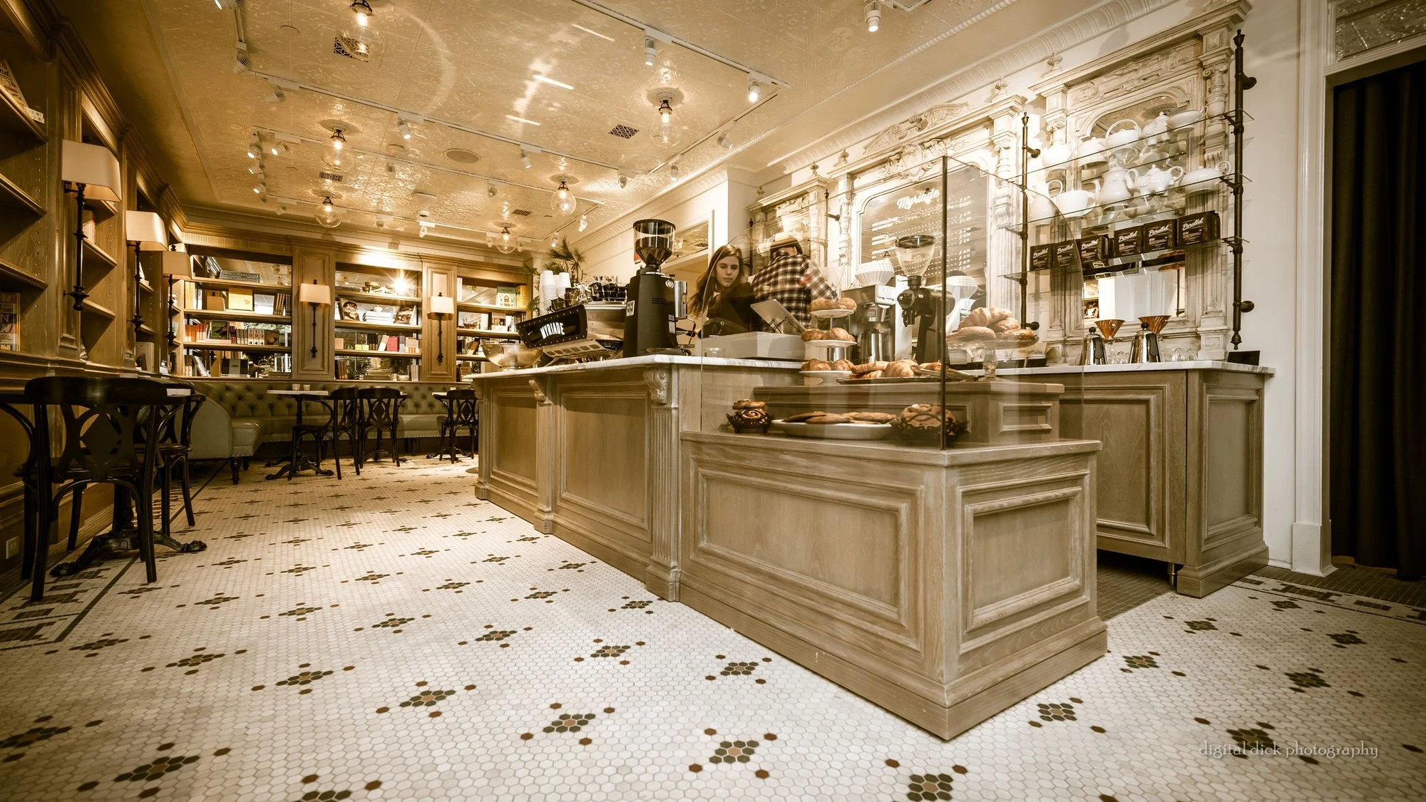 Cafe Myriade