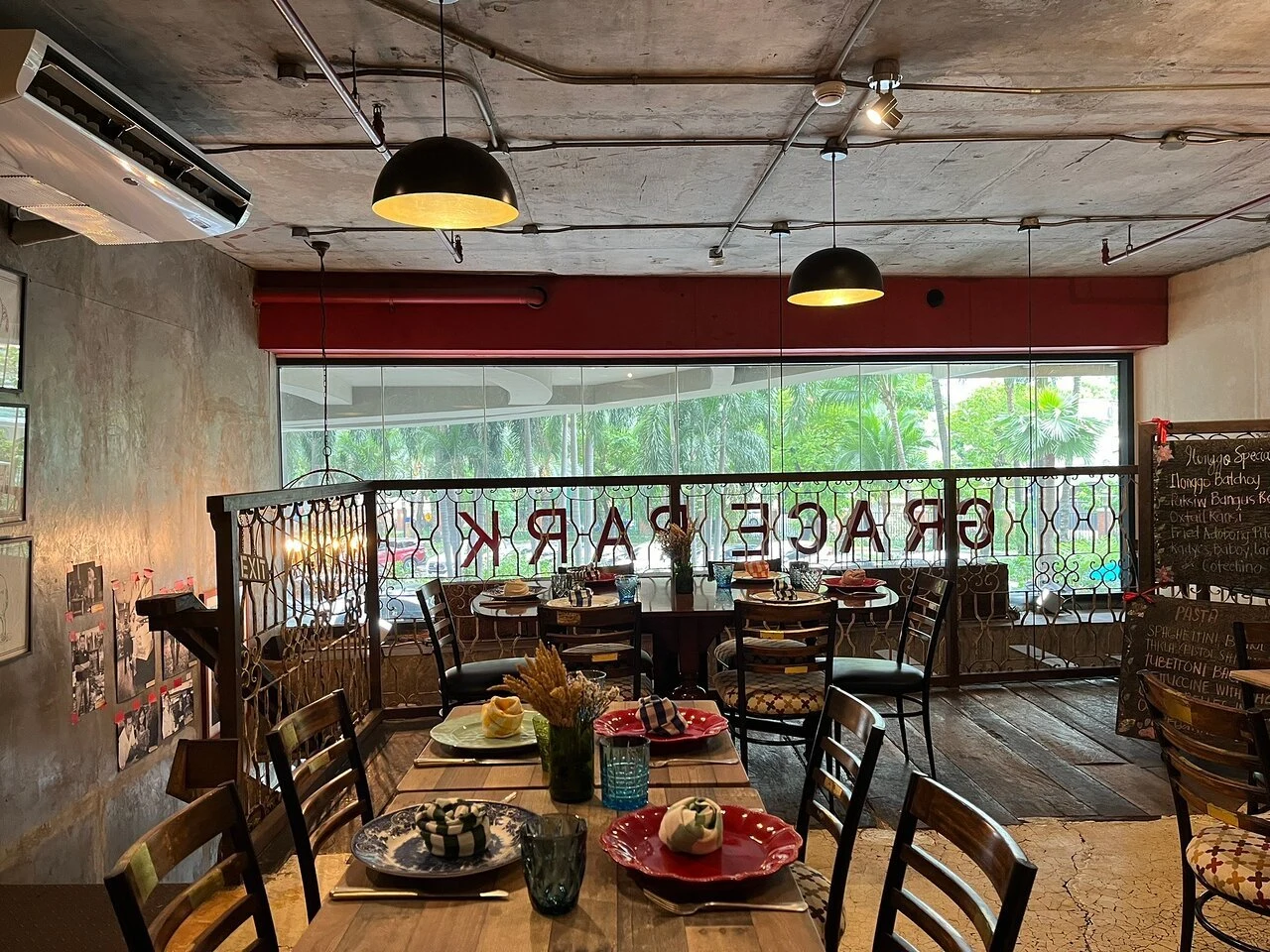 Grace Park Dining by Margarita Forés