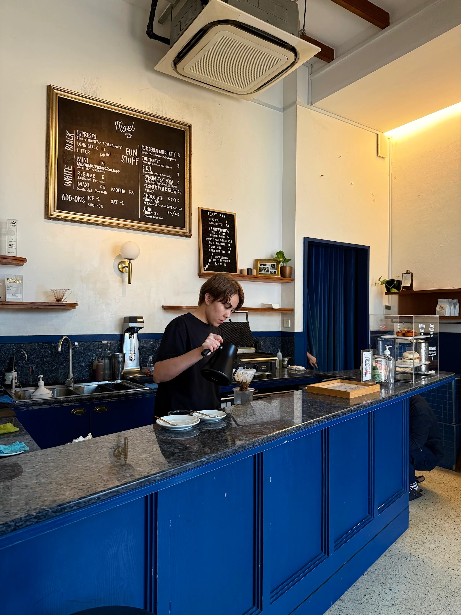 Maxi Coffee Bar