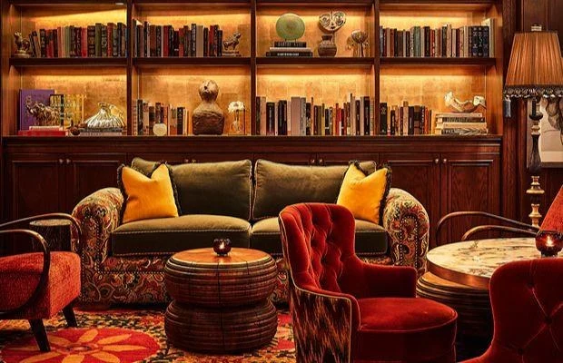 The Portrait Bar