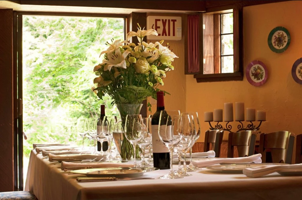 Manor Dining