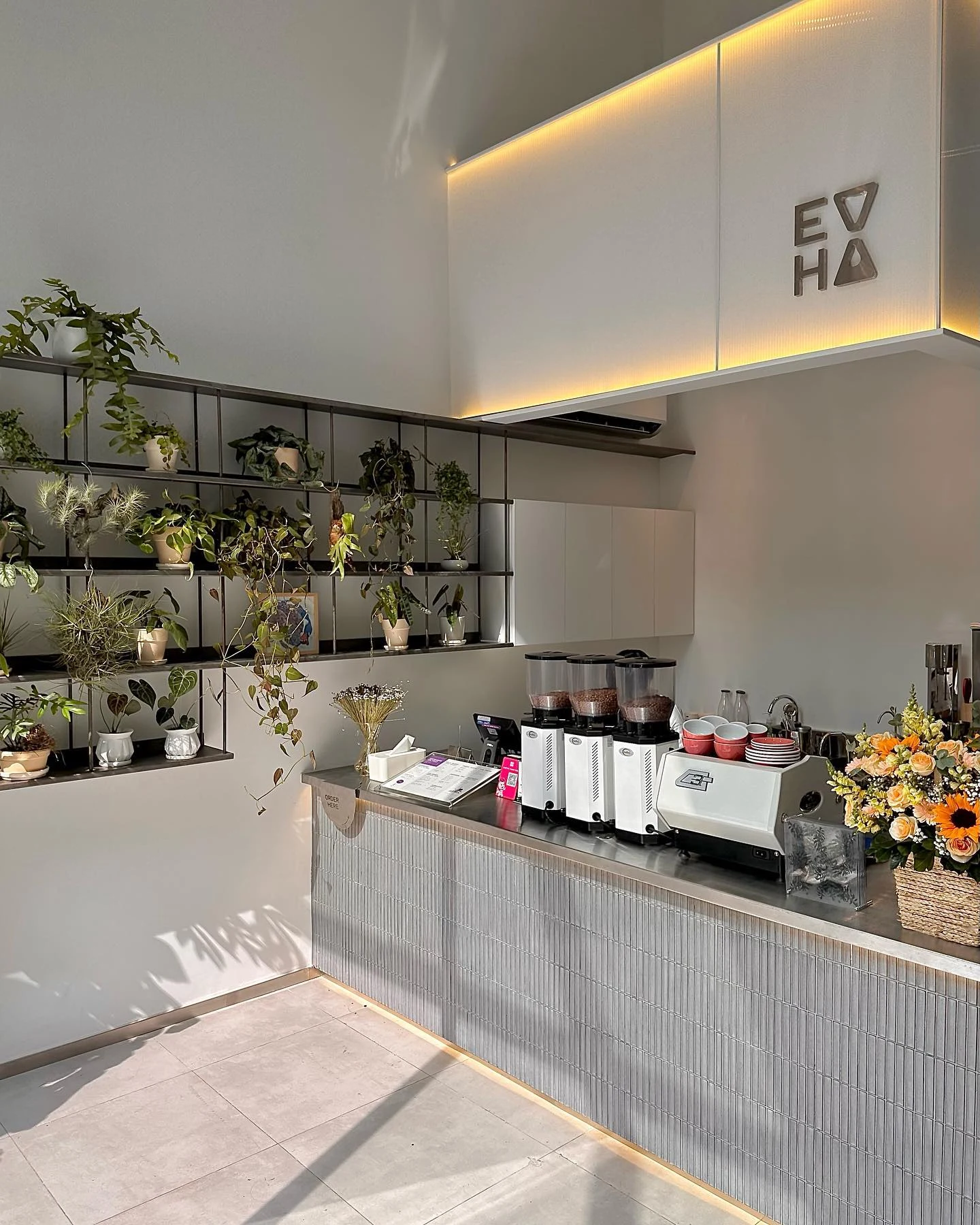 Every Half Coffee Roasters (Nguyen Van Thu)