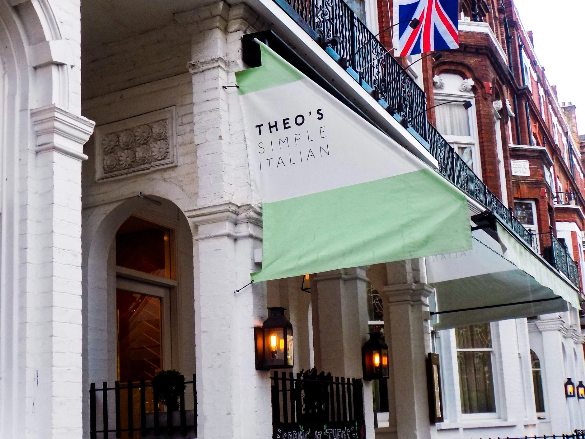 Theo's