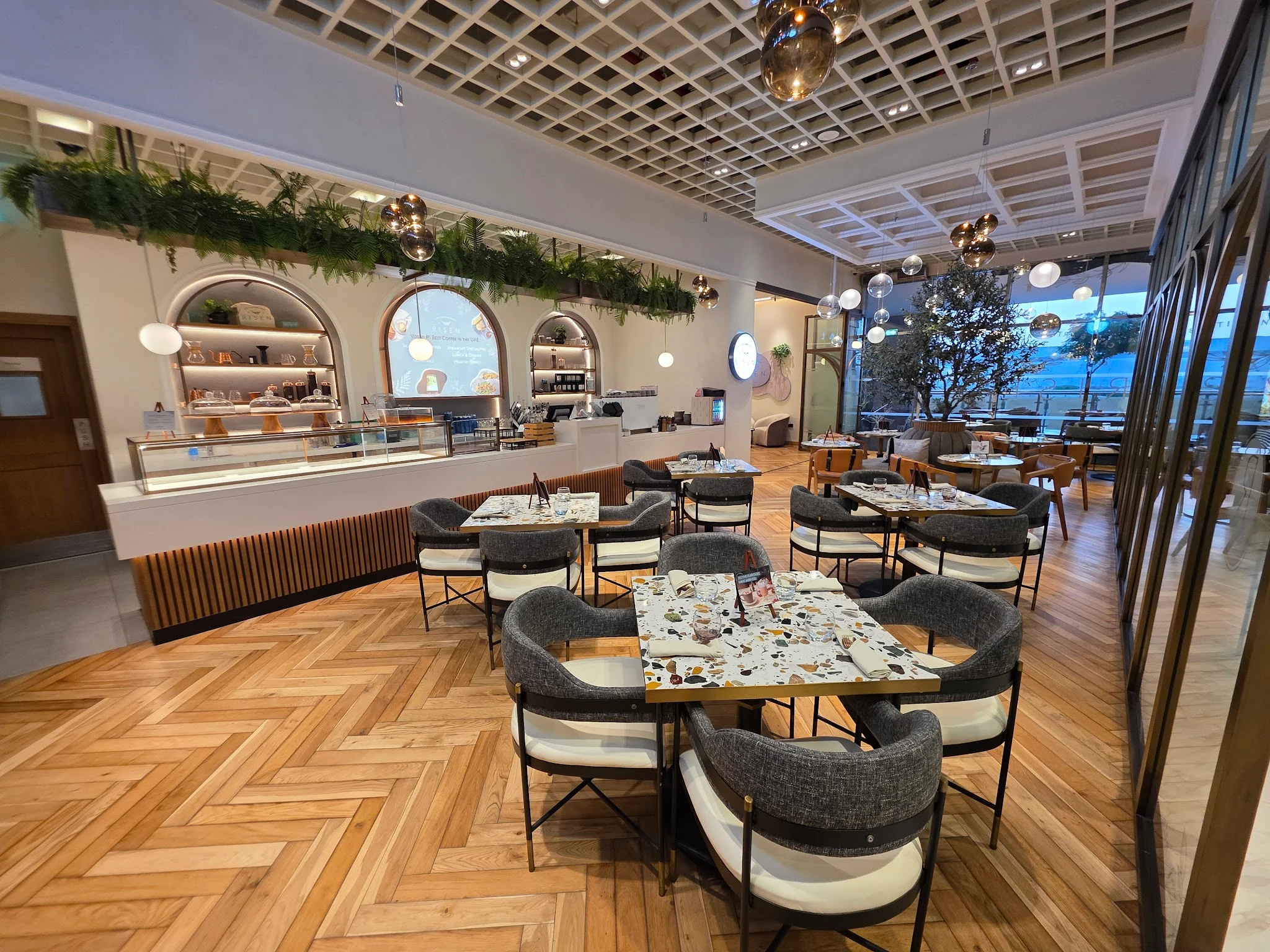 Risen Café and Artisanal Bakery, Waterfront
