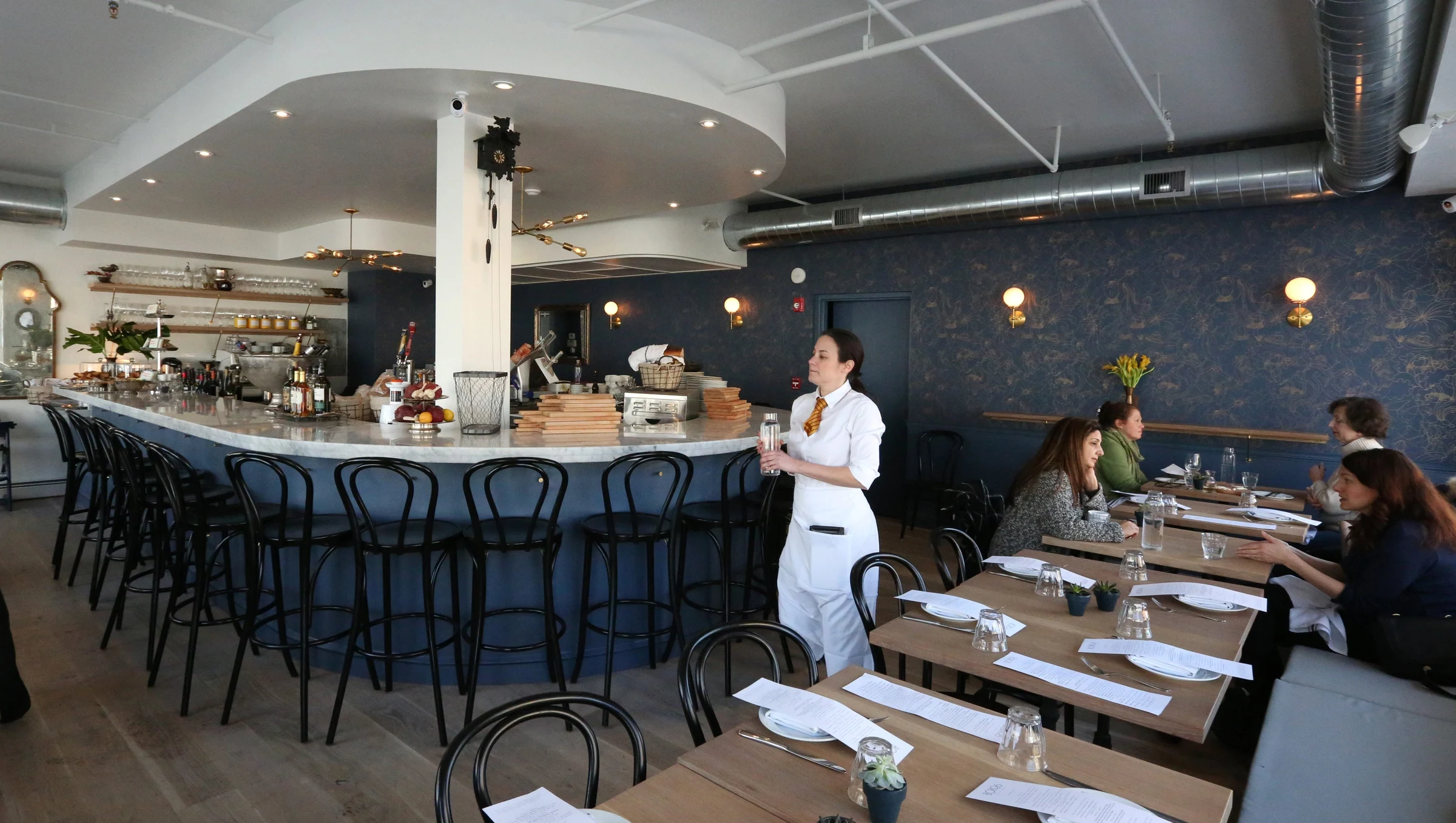 Boro6 Wine Bar