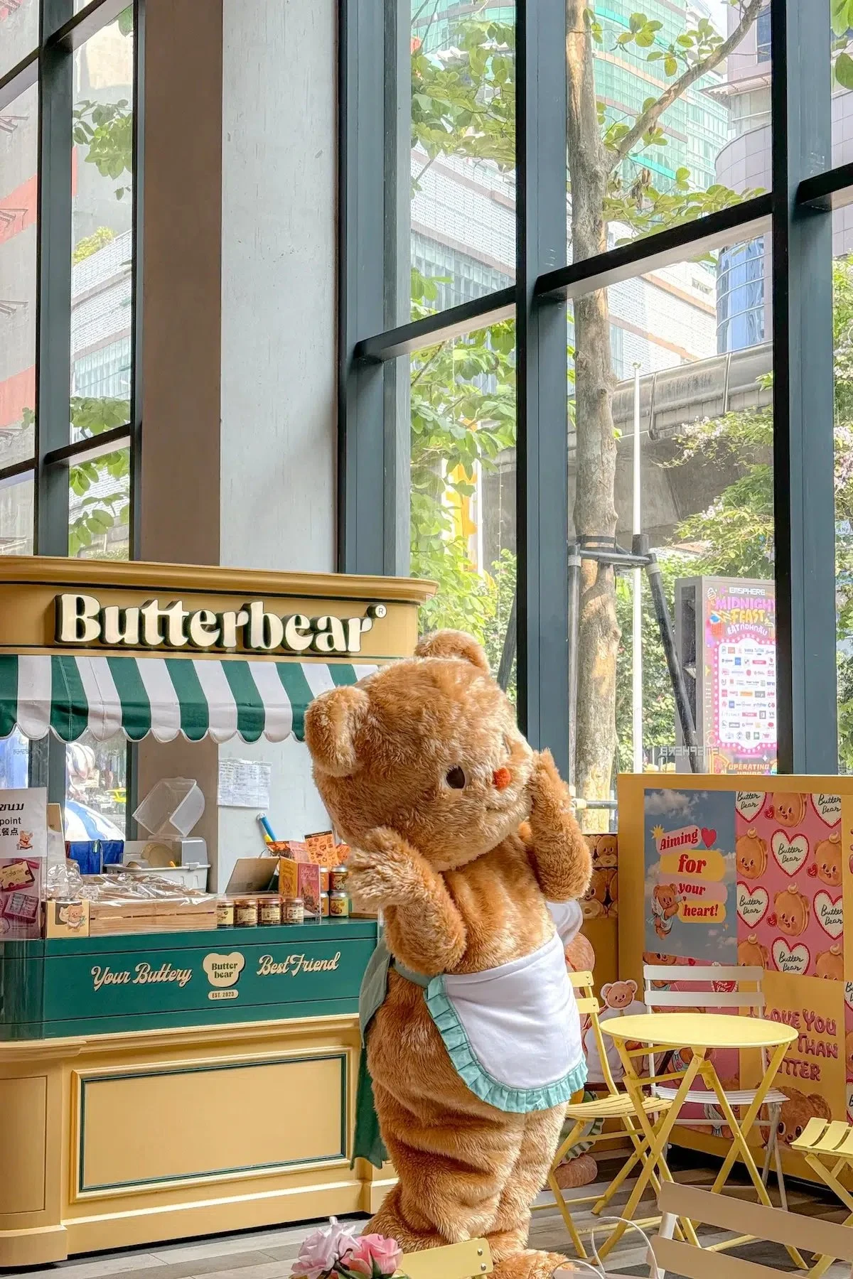 Butterbear Cafe EmSphere