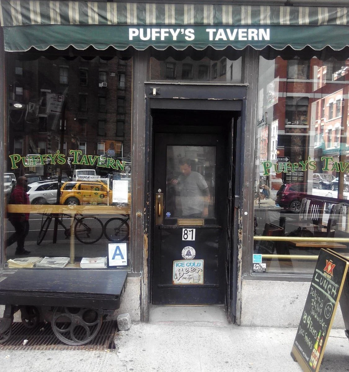 Puffy's Tavern