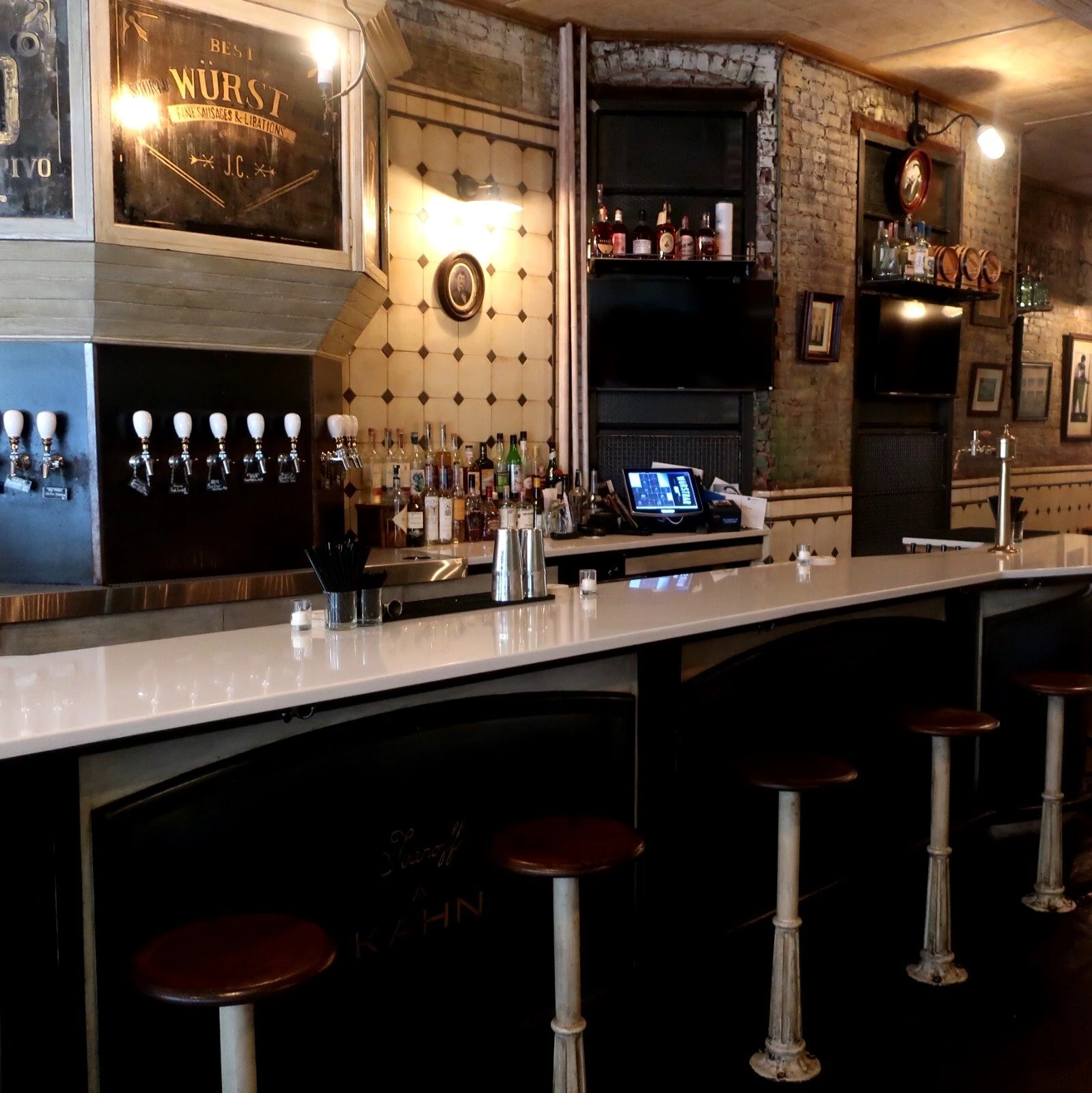 WÜRSTBAR
