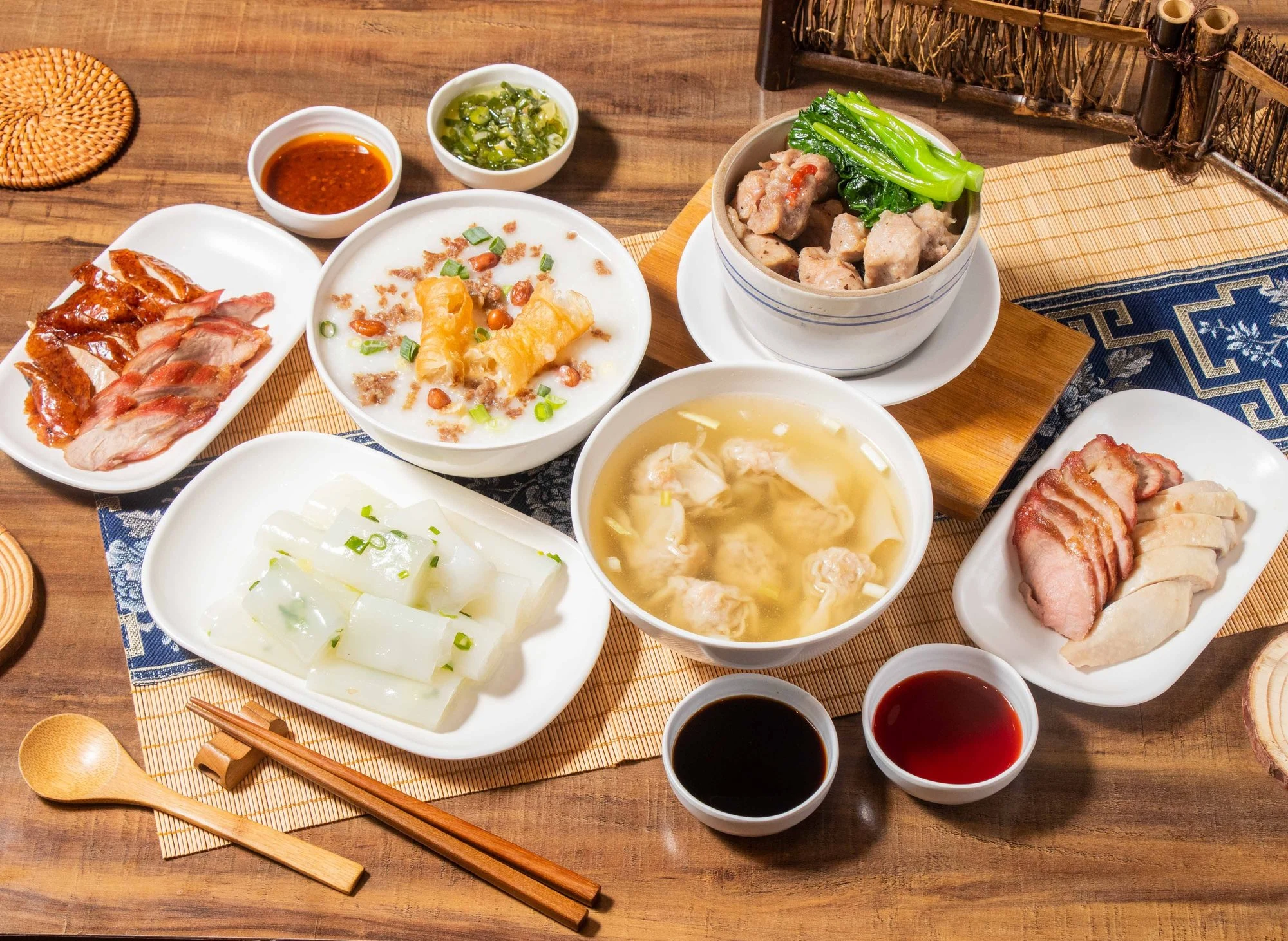 老友記粥麵飯館