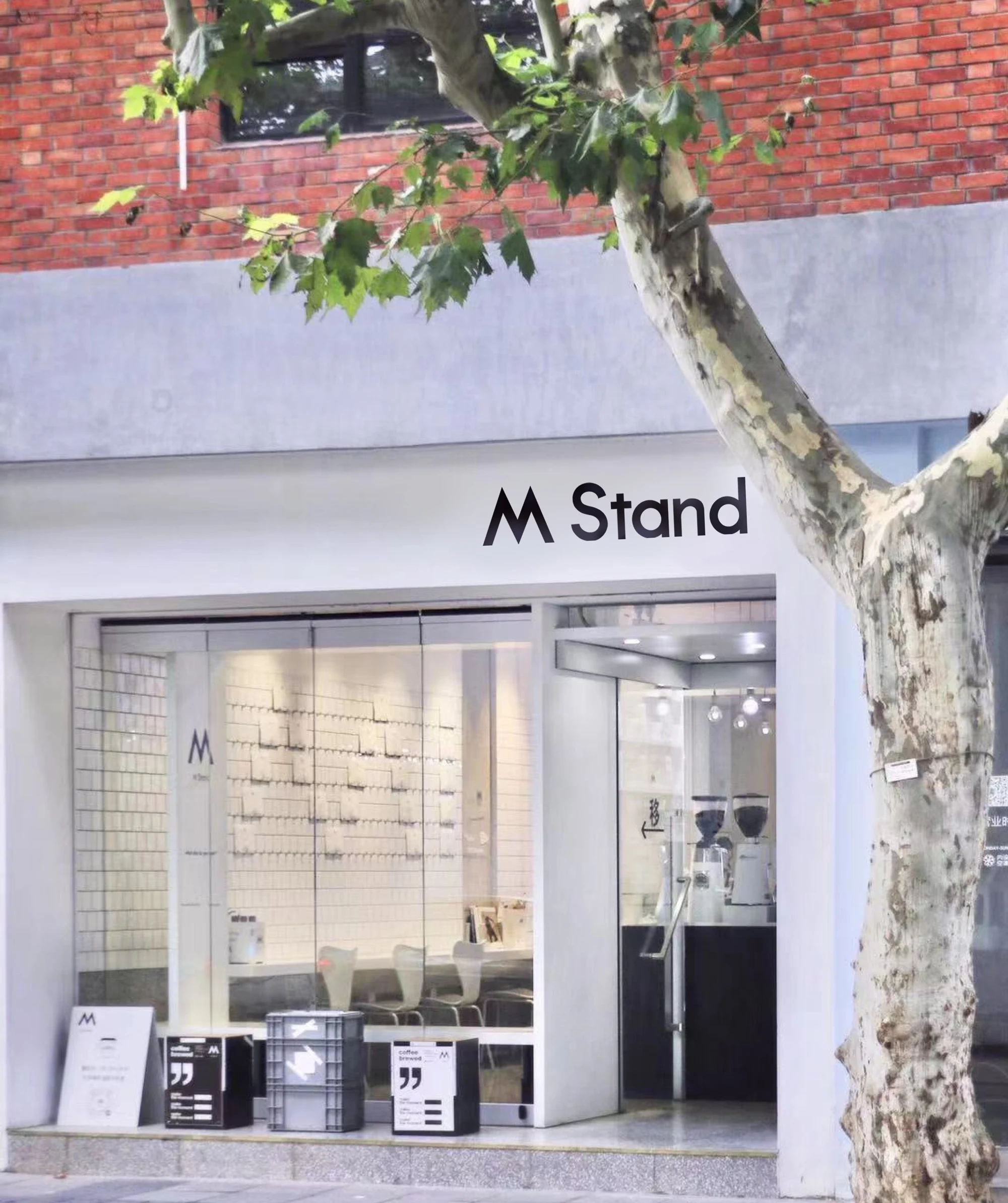M Stand