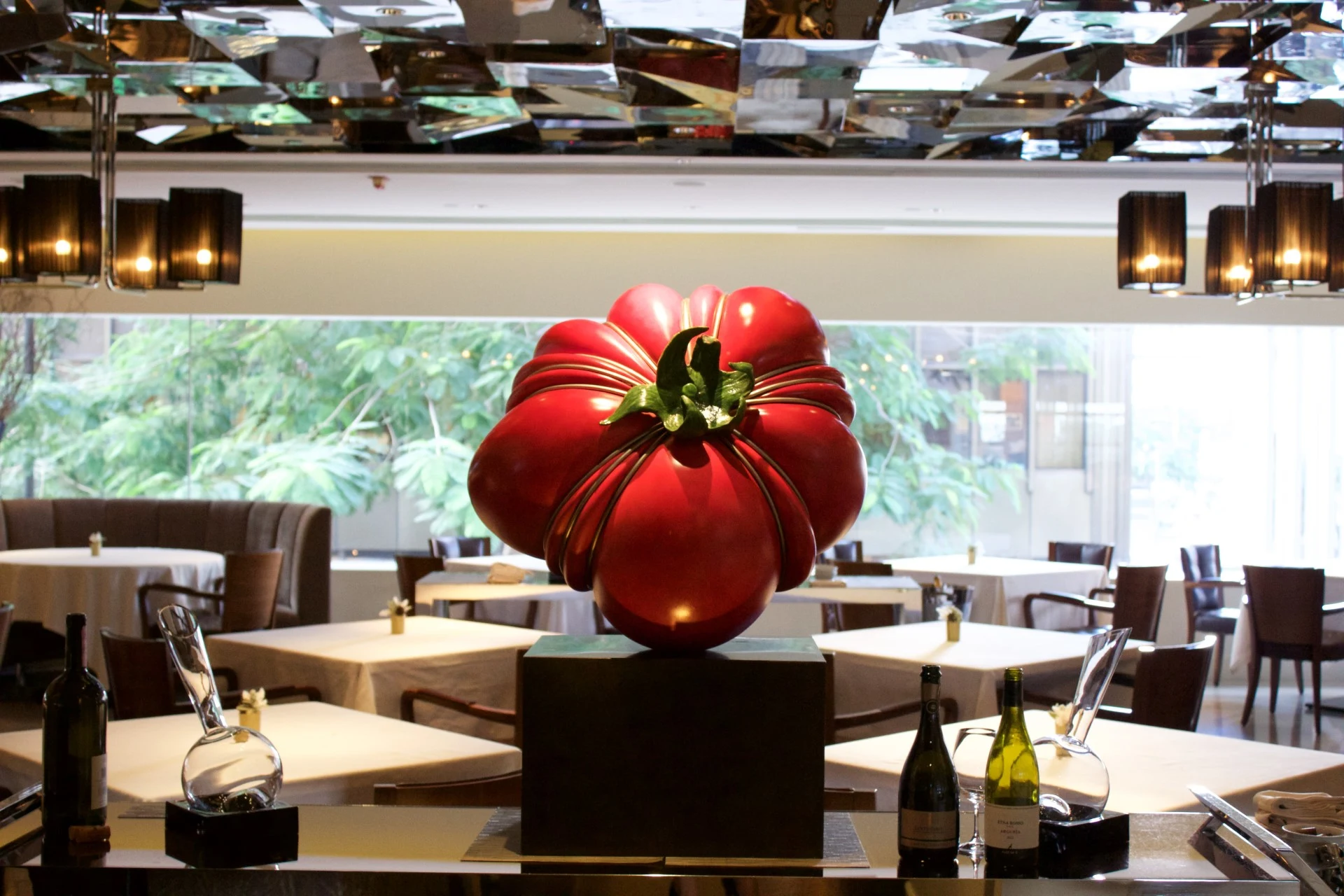 8 1/2 Otto e Mezzo Bombana (Hong Kong)
