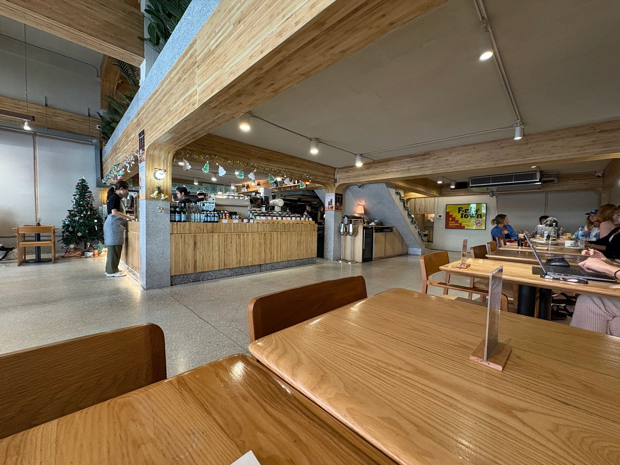 Sarnies Cafe Sukhumvit