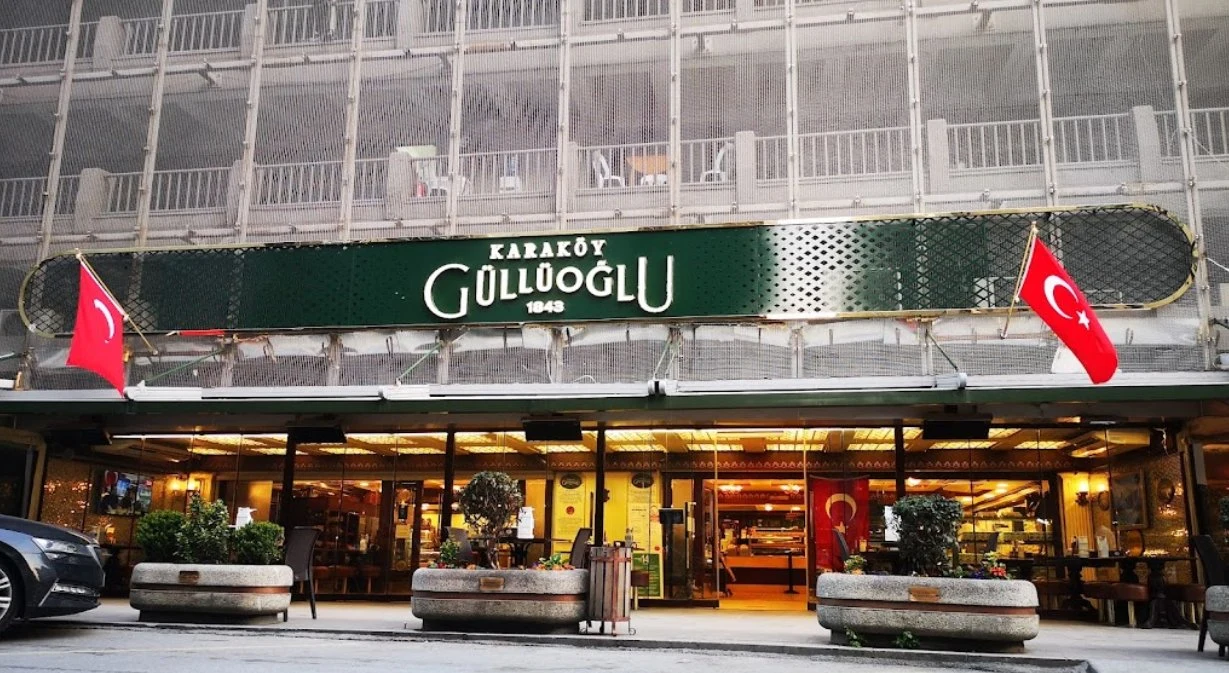 Karaköy Güllüoğlu