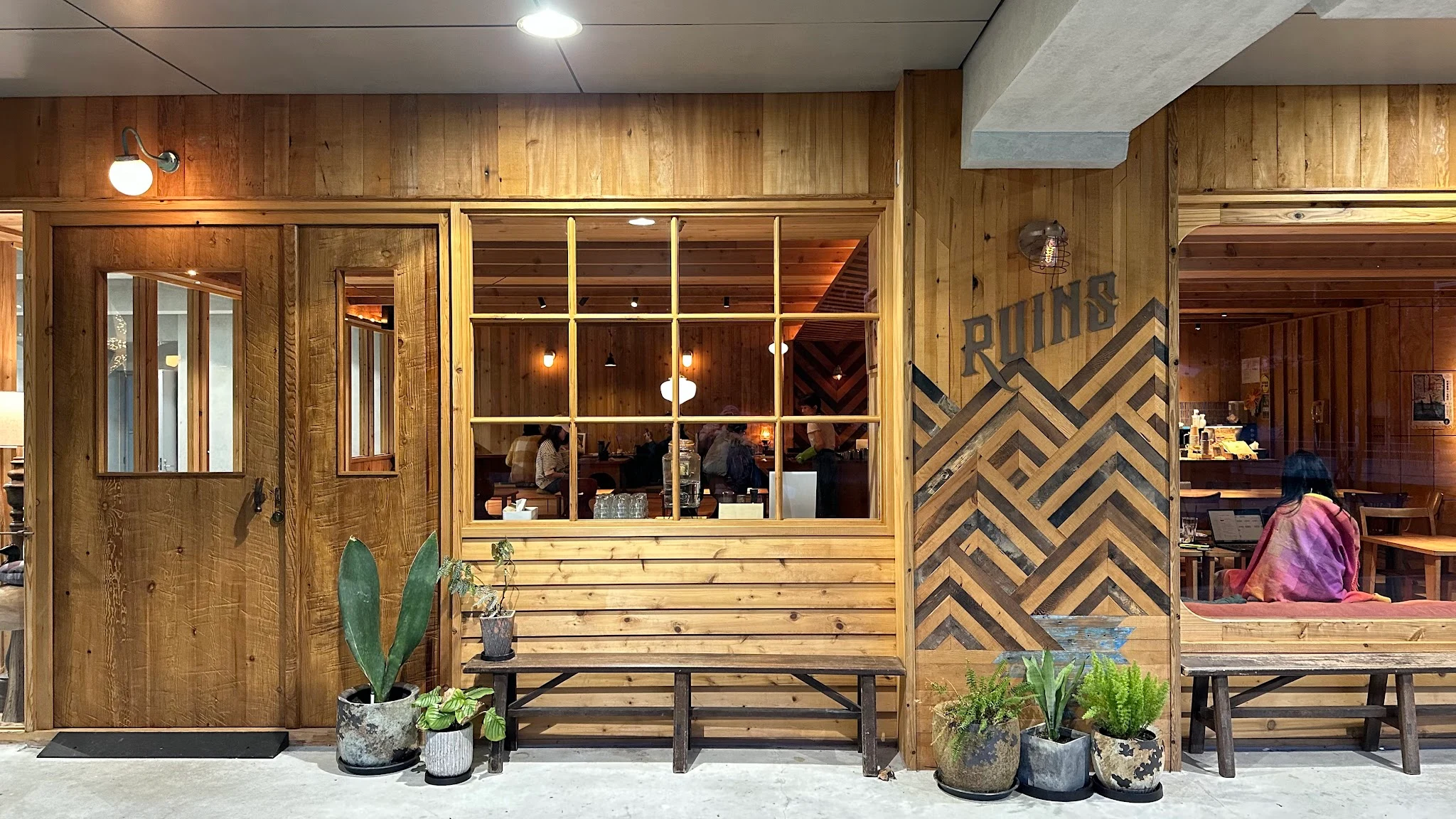 Ruins Coffee Roasters Hucun Shop
