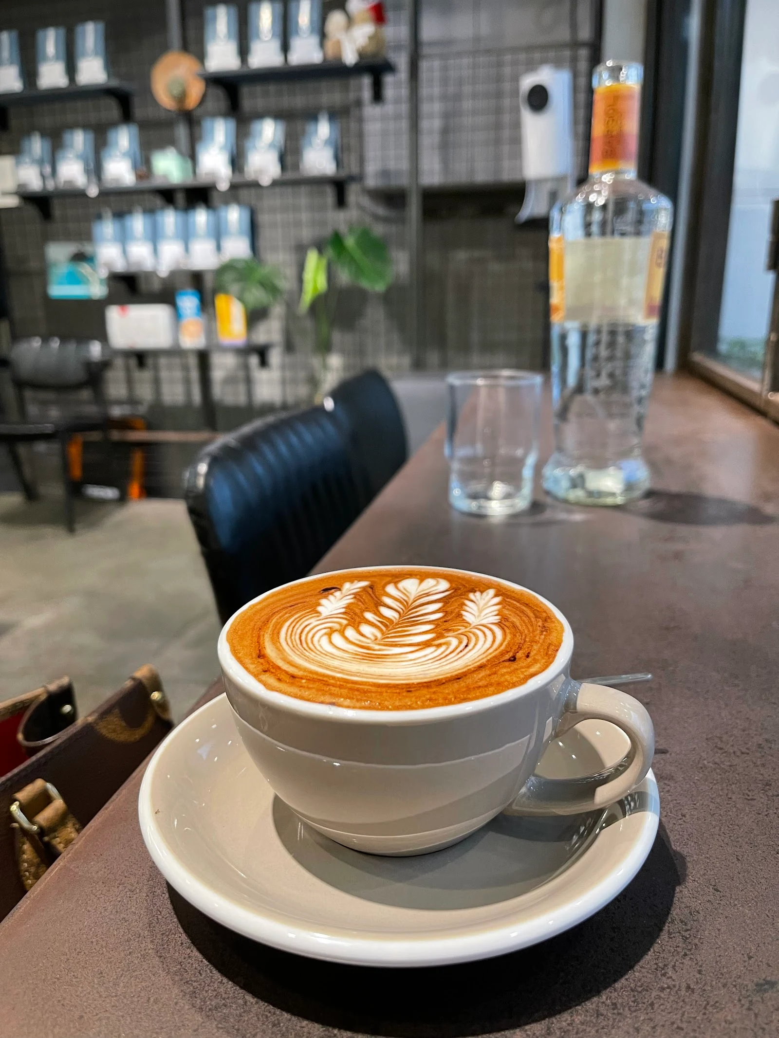 Moonshine Coffee Roasters | 私釀咖啡商行 (敦南旗艦店)