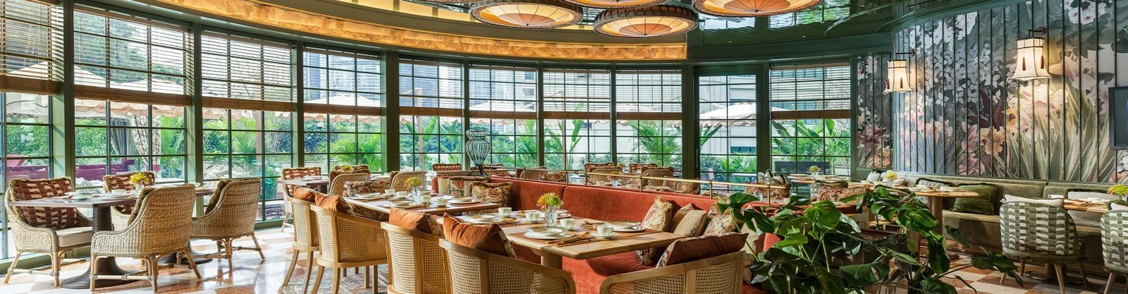 Lobster Bar & Grill at Shangri-la