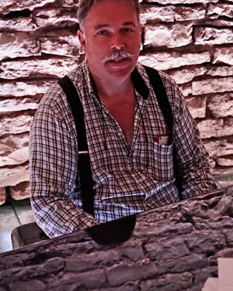 Bernard Gros