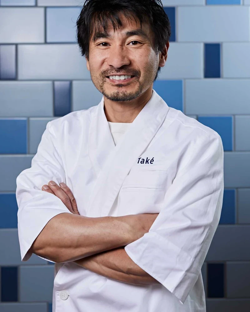 Takéhiro Asazu