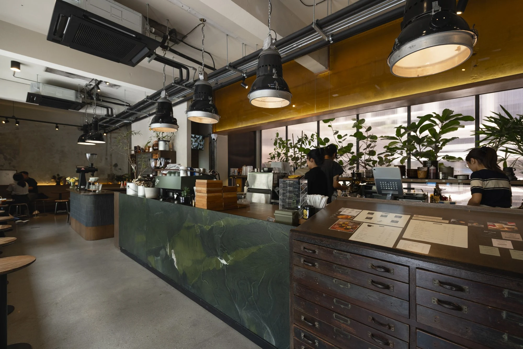 Piccolo Vicolo Café at Wang Burapha-Samyot