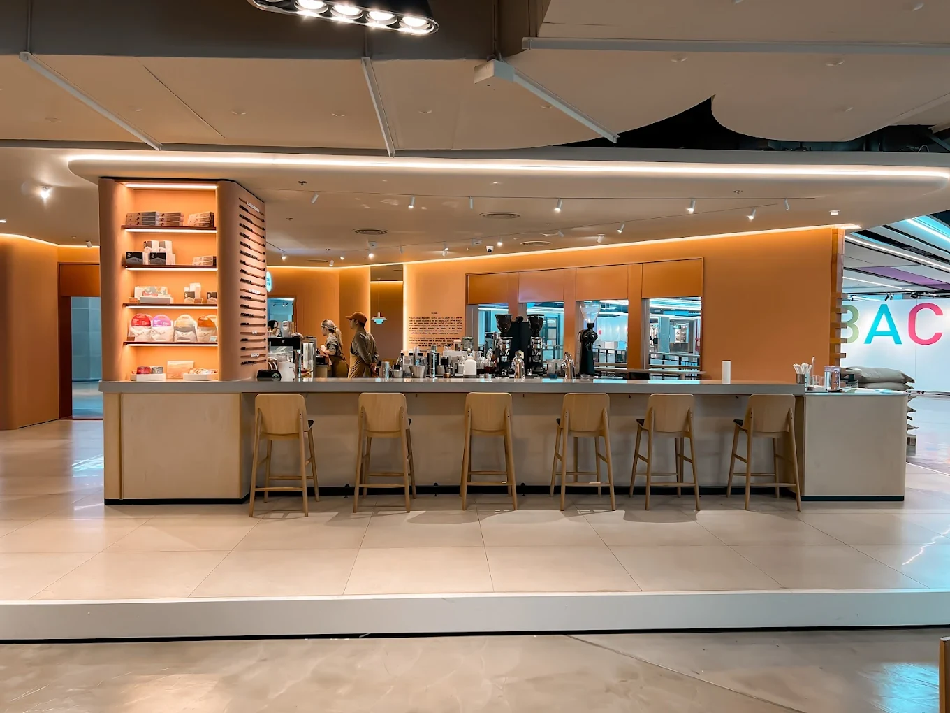 Nana Coffee Roaster - Seacon Square Srinakarin