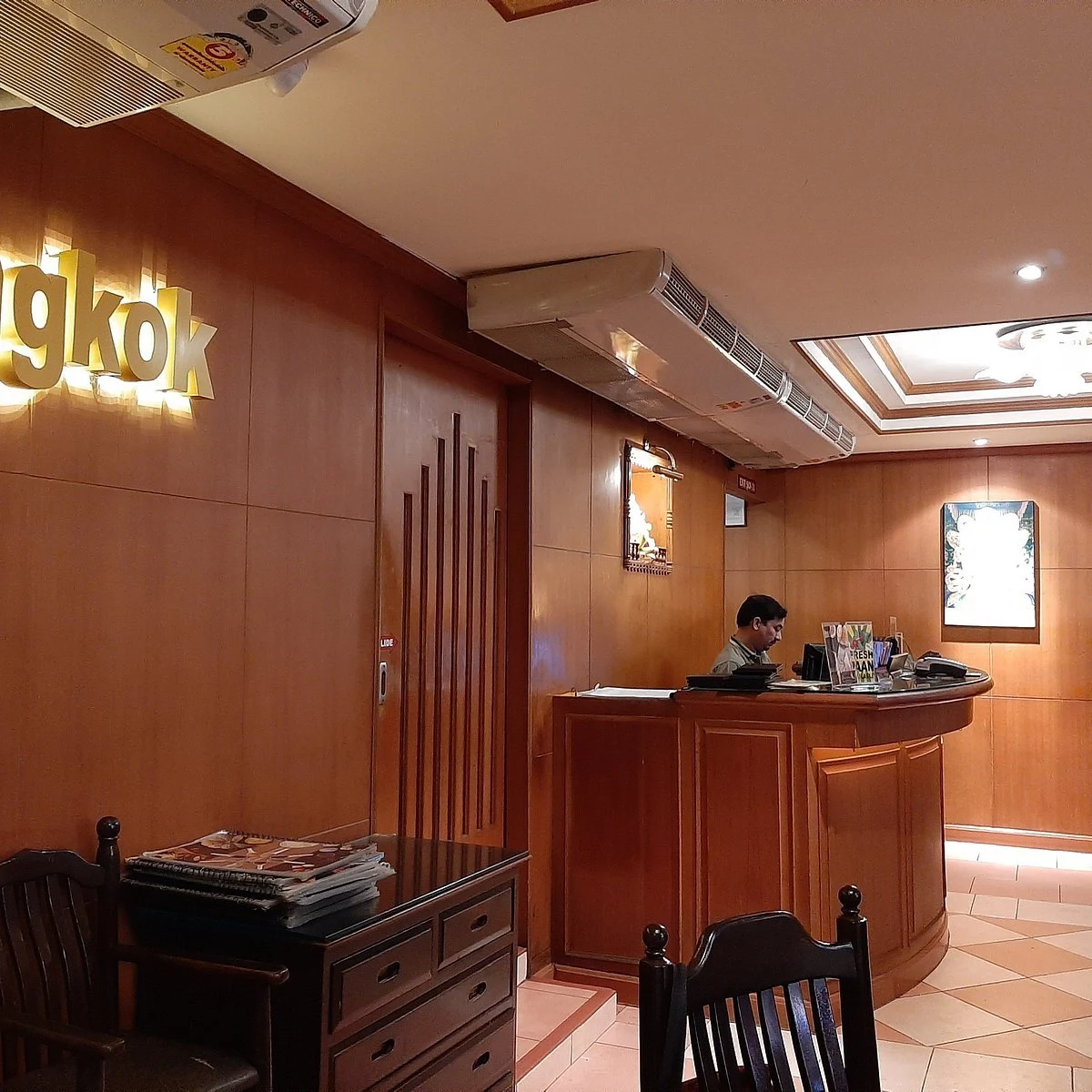 Dosa Express - Sukhumvit 22 - Real Taste of South , North Indian and Punjabi Food