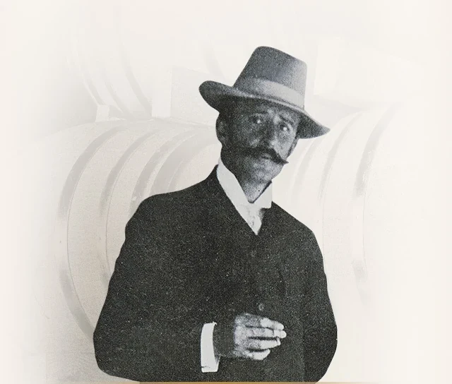 Portrait of René Santhagens