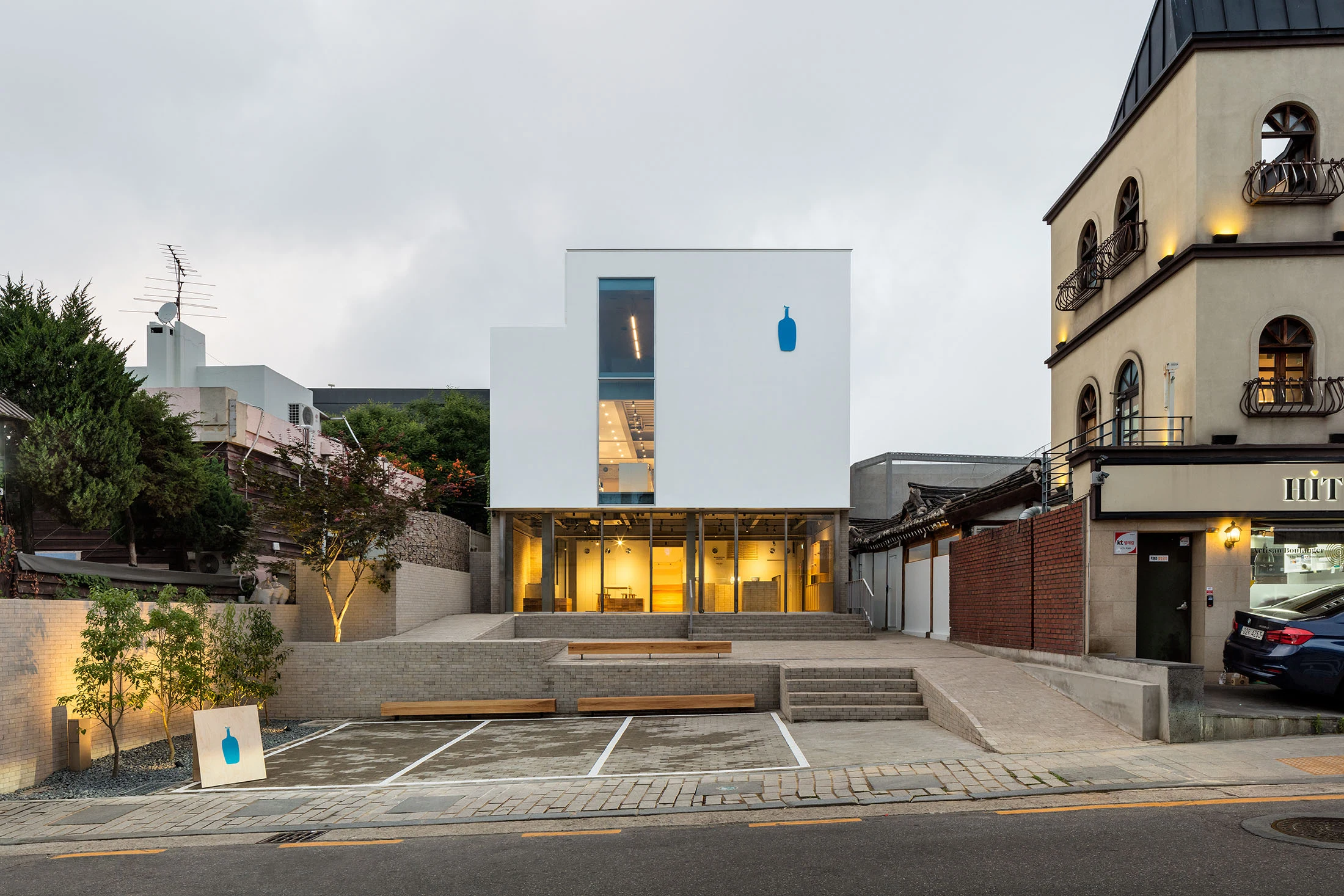 Blue Bottle Samcheong Cafe