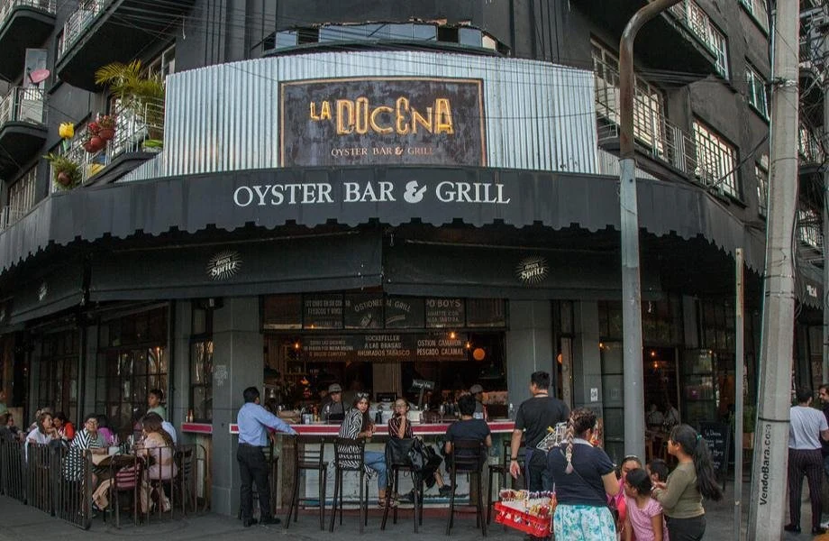 La Docena Oyster Bar & Grill
