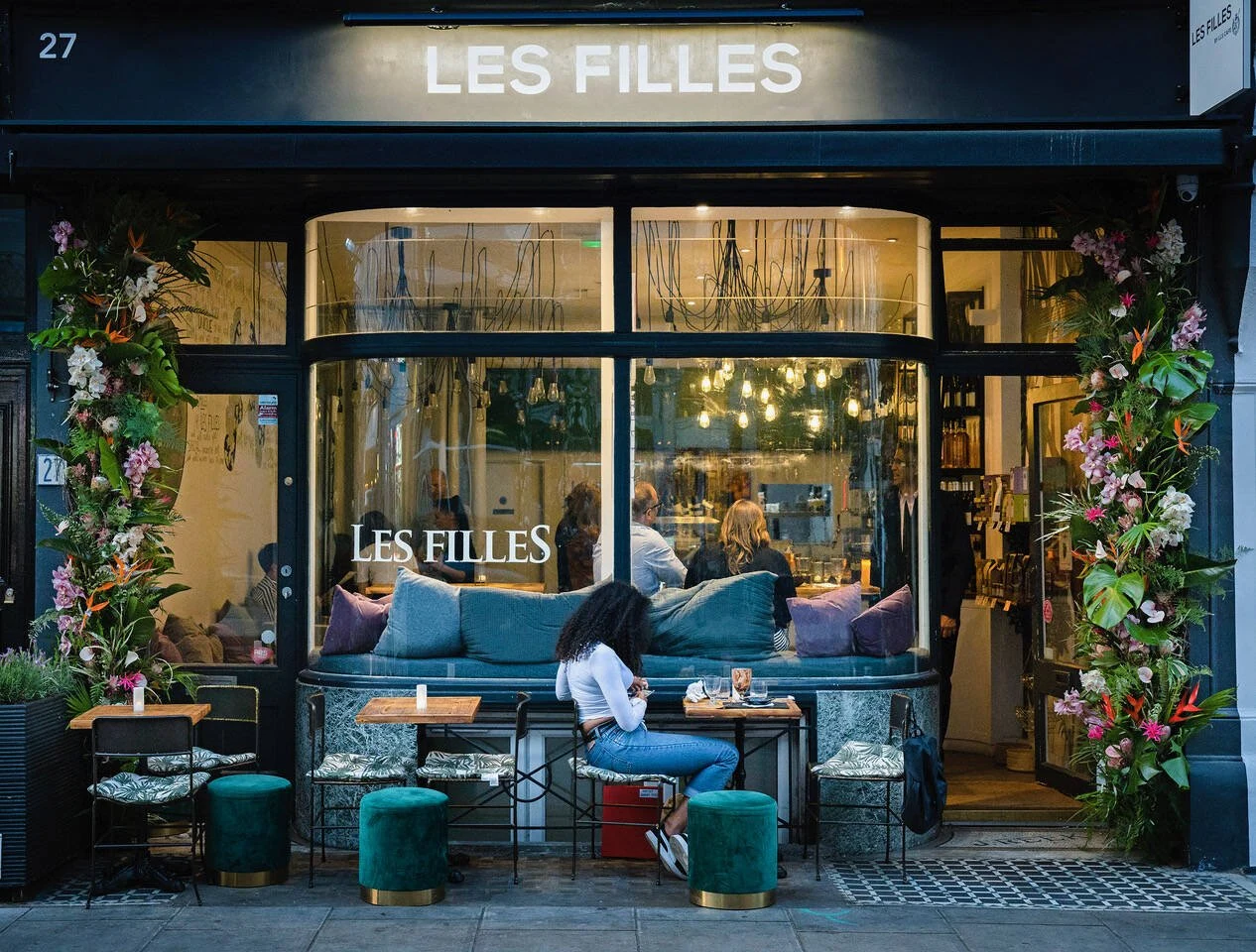Les Filles Cafe Lancaster Gate
