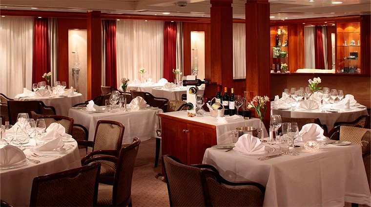 Dining Room (SeaDream II)