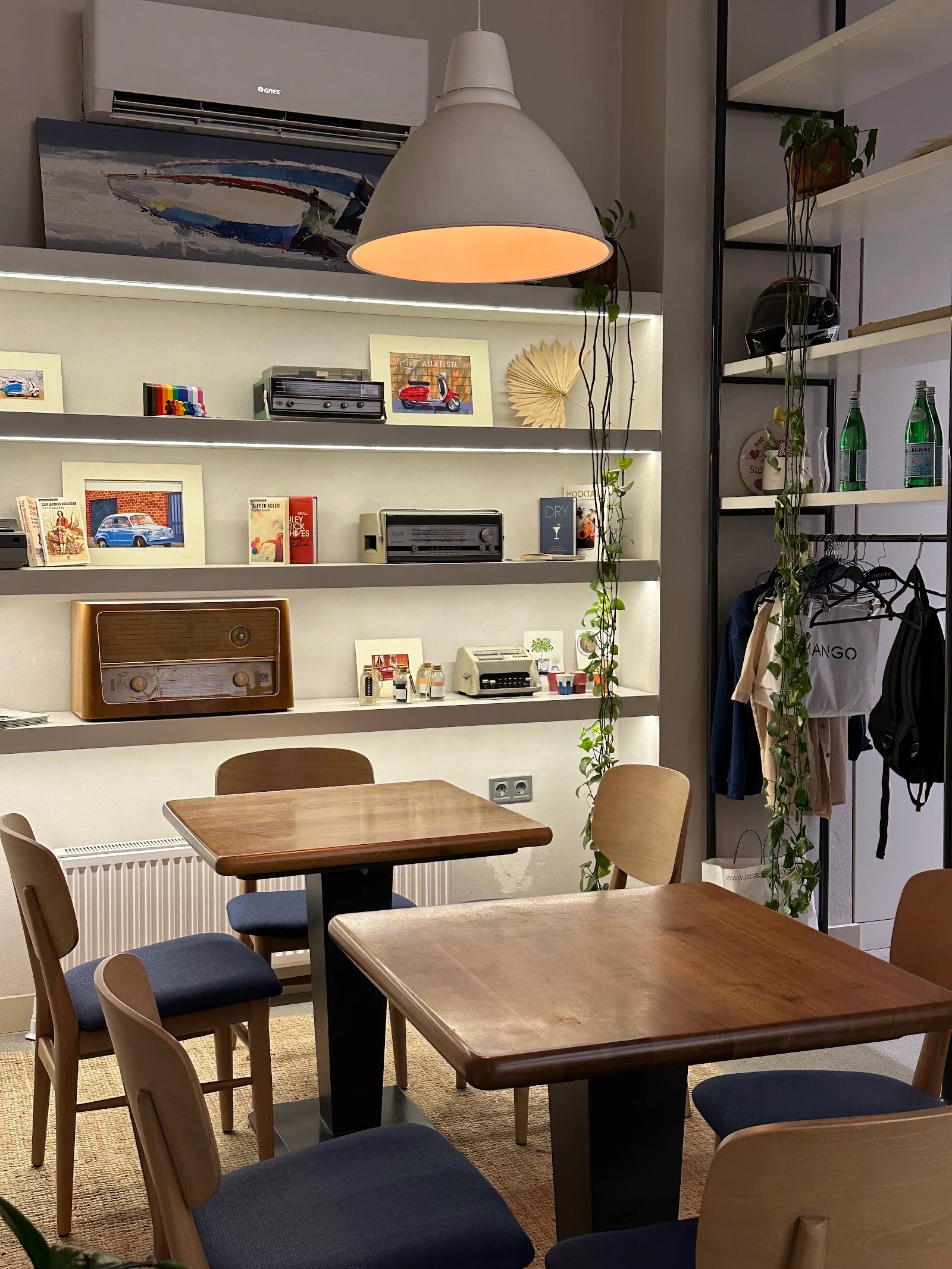 Peggy Coffee & Eatery